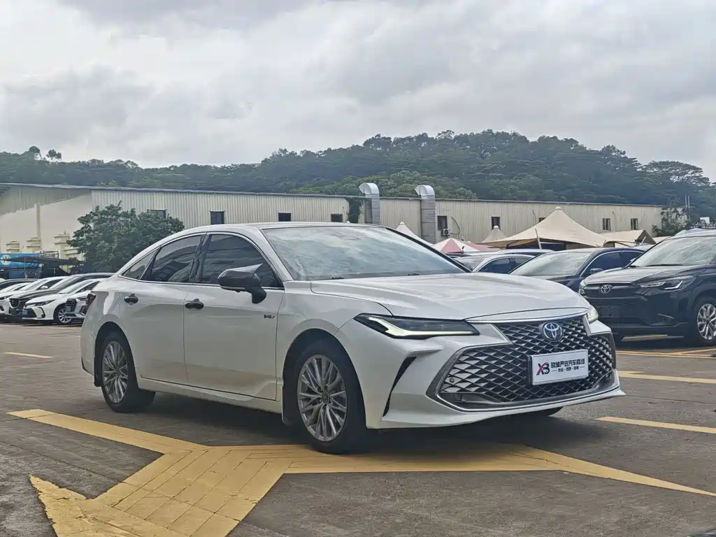 Toyota Avalon 2024 2.5L XLE Luxury