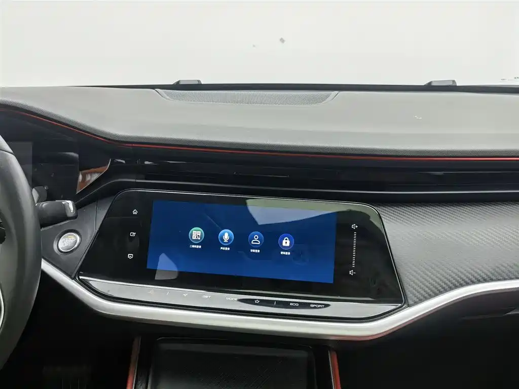 DONGFENG YI HYUN MAX