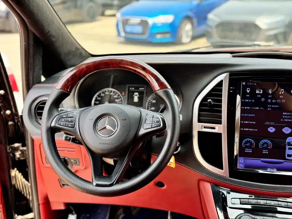 Mercedes-Benz Vito — миниатюра 8