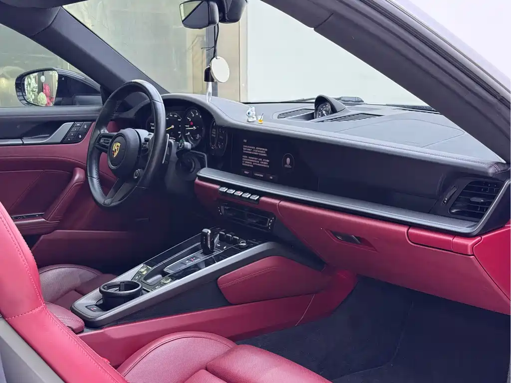 Porsche 911 2023 Carrera 3.0T