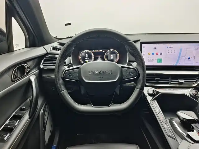 Lynk & Co 06 — миниатюра 13