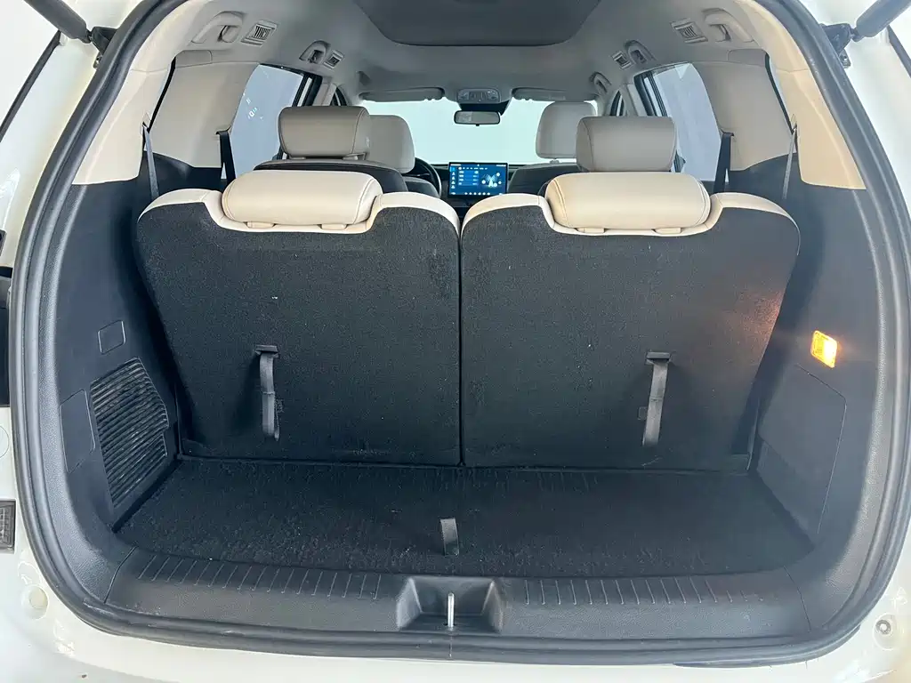 BYD Song MAX MAX 2022 DM-i 105KM Executive