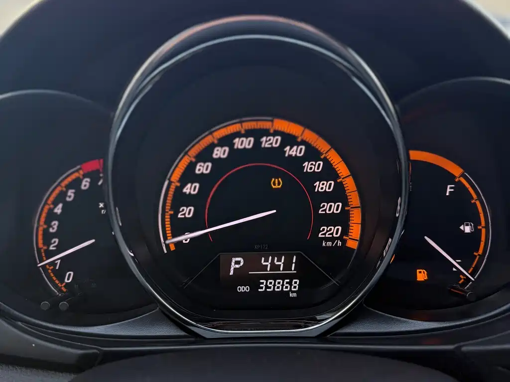 TOYOTA YARIS L TO ENJOY