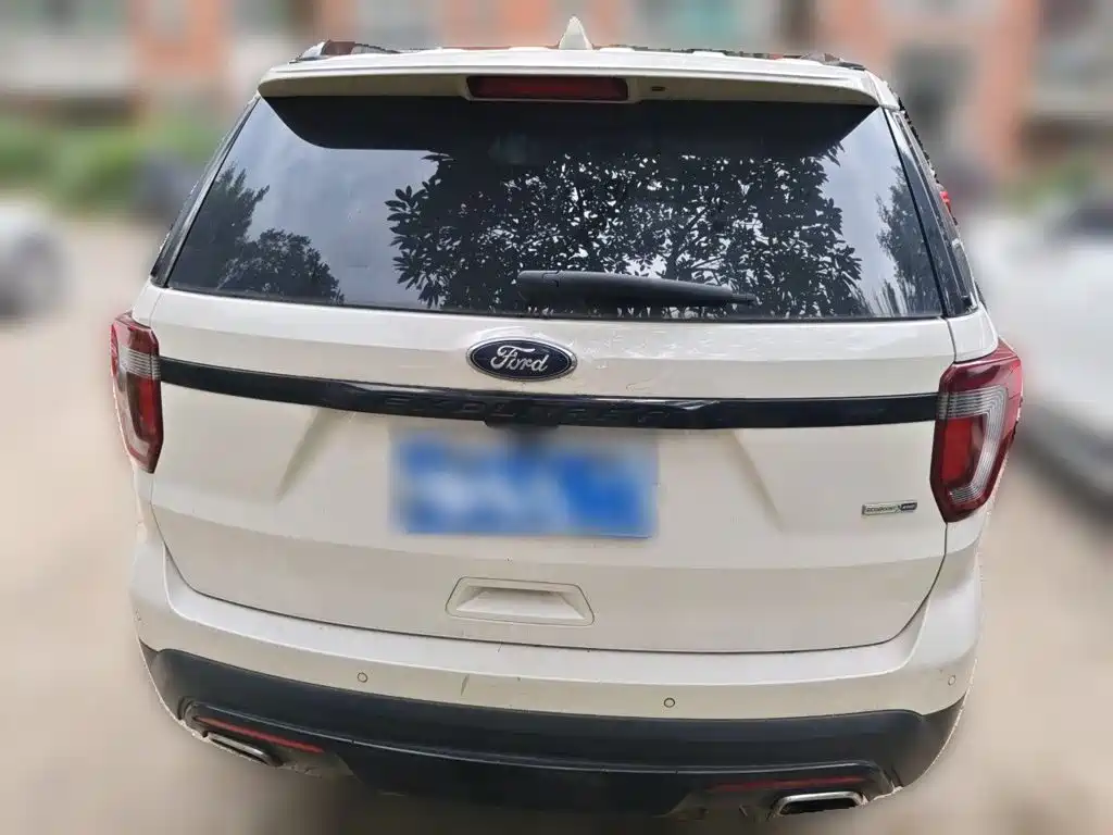 Ford Explorer (Import) — миниатюра 4