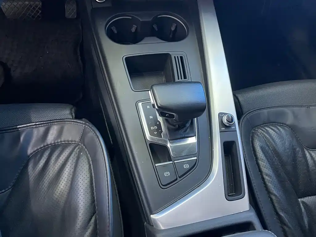 Audi A4L — миниатюра 25