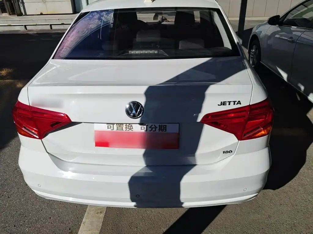 Volkswagen Jetta — миниатюра 6