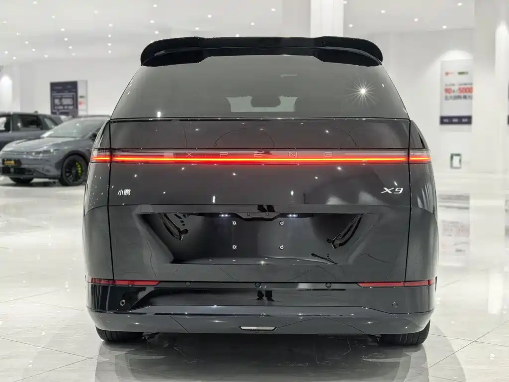 XIAOPENG X9