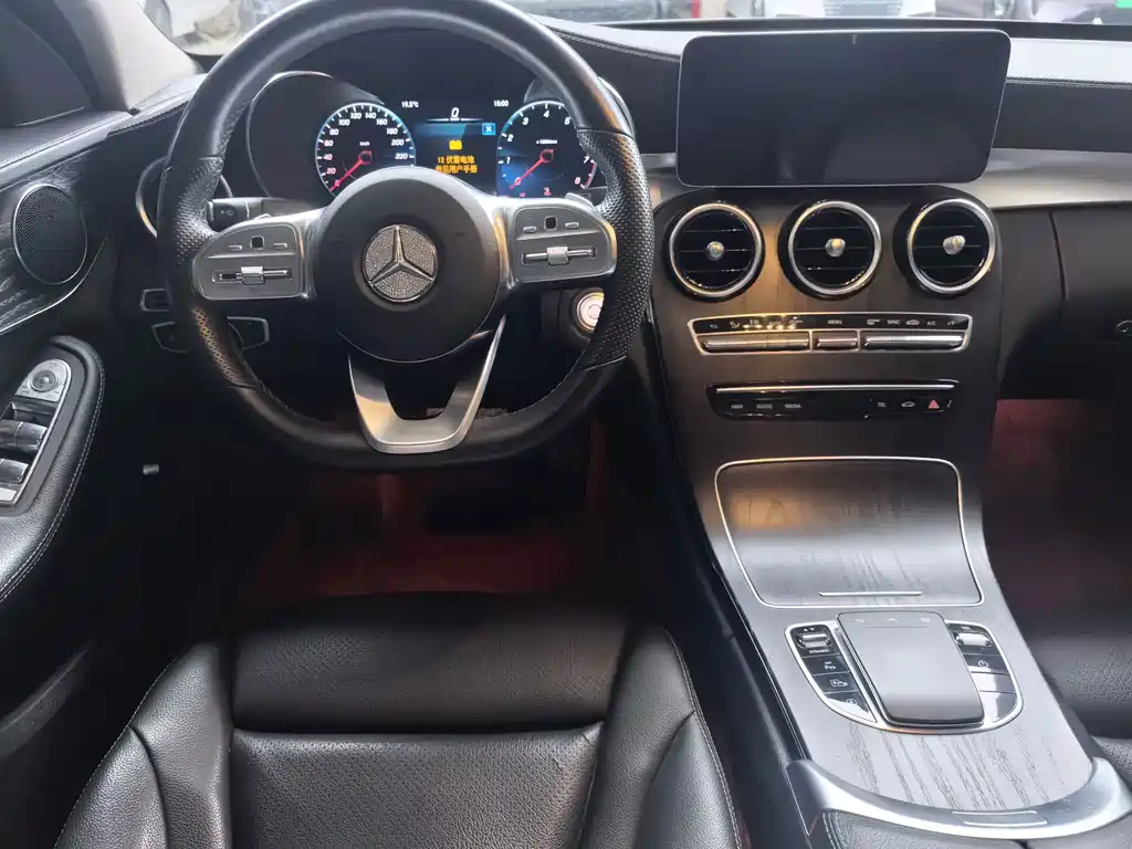 Mercedes-Benz C-Class — миниатюра 6