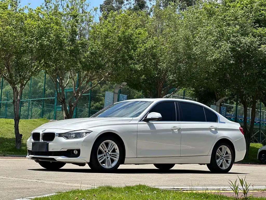 BMW 3 Series 2017