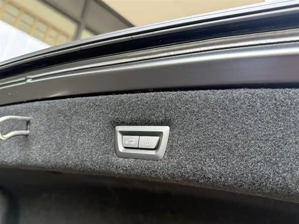 BMW i7 — миниатюра 17