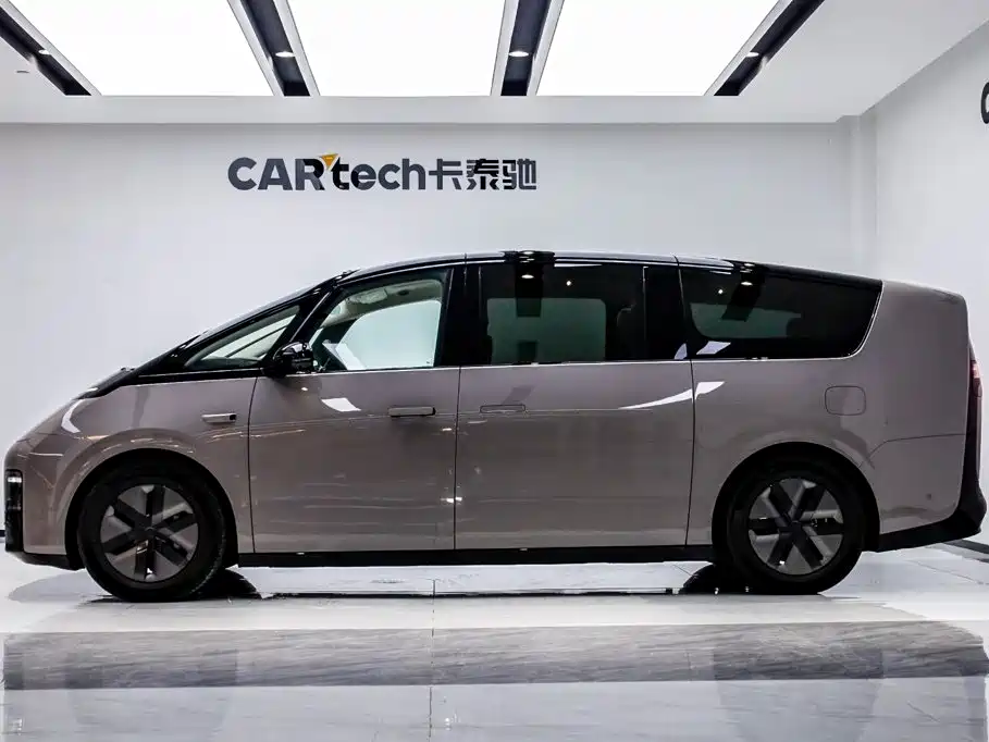 Li Auto Li MEGA — миниатюра 3
