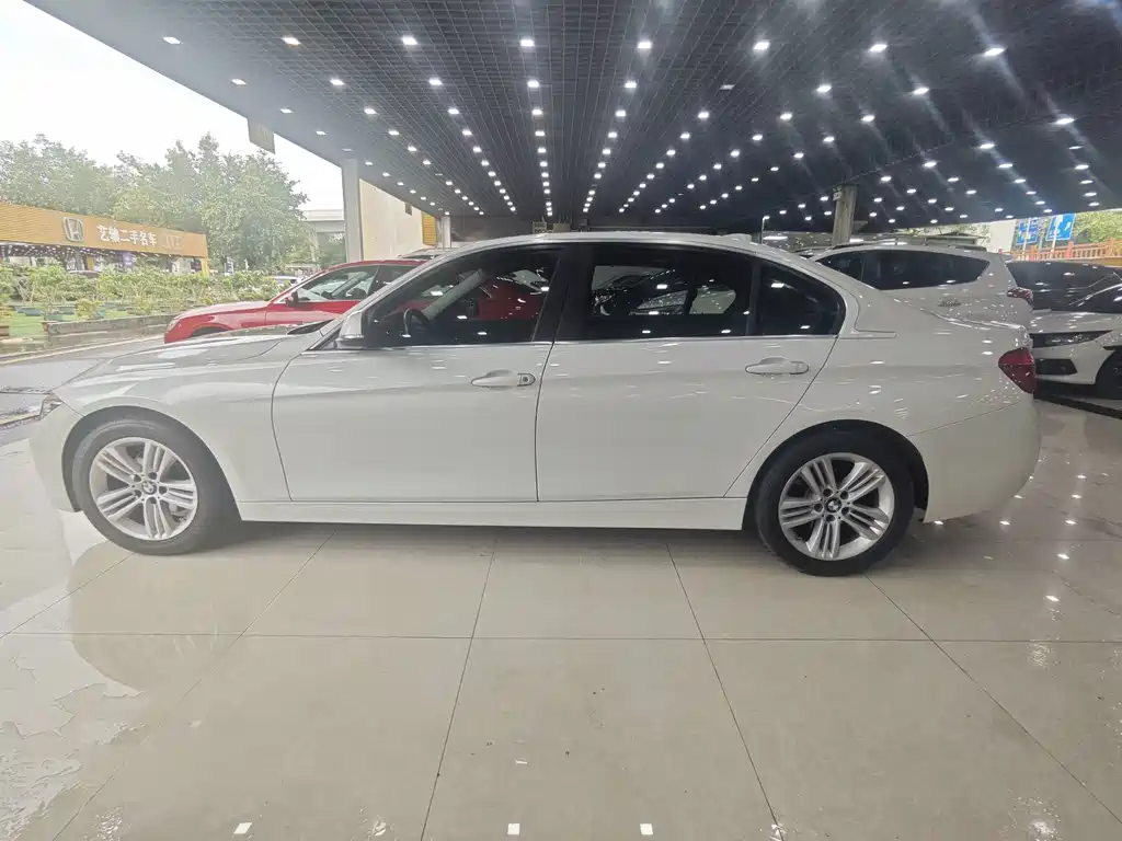 BMW 3 Series — миниатюра 4