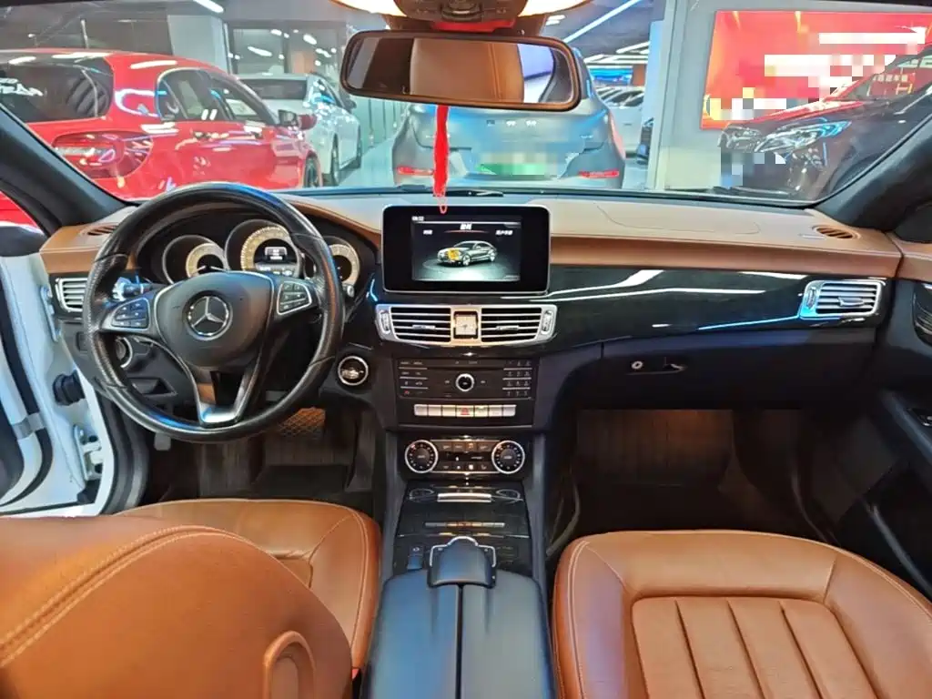 Mercedes-Benz CLS — миниатюра 10