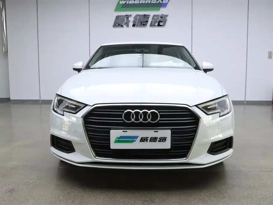 Audi A3 2018 30 Limousine 35 TFSI