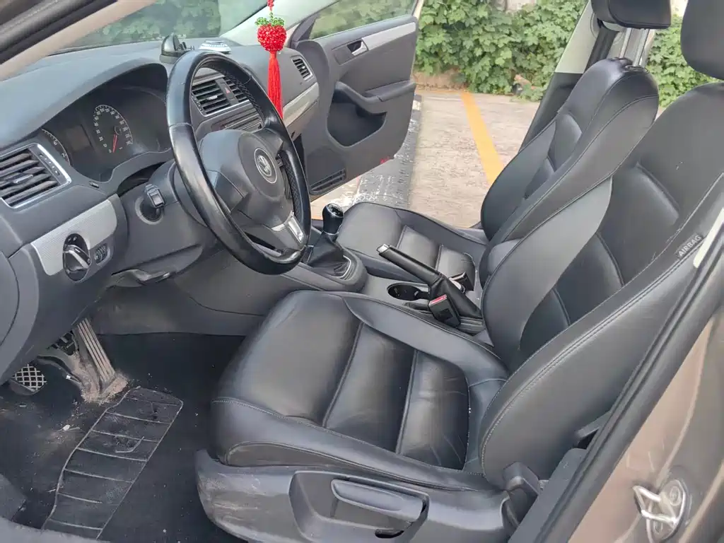 Volkswagen Sagitar — миниатюра 4