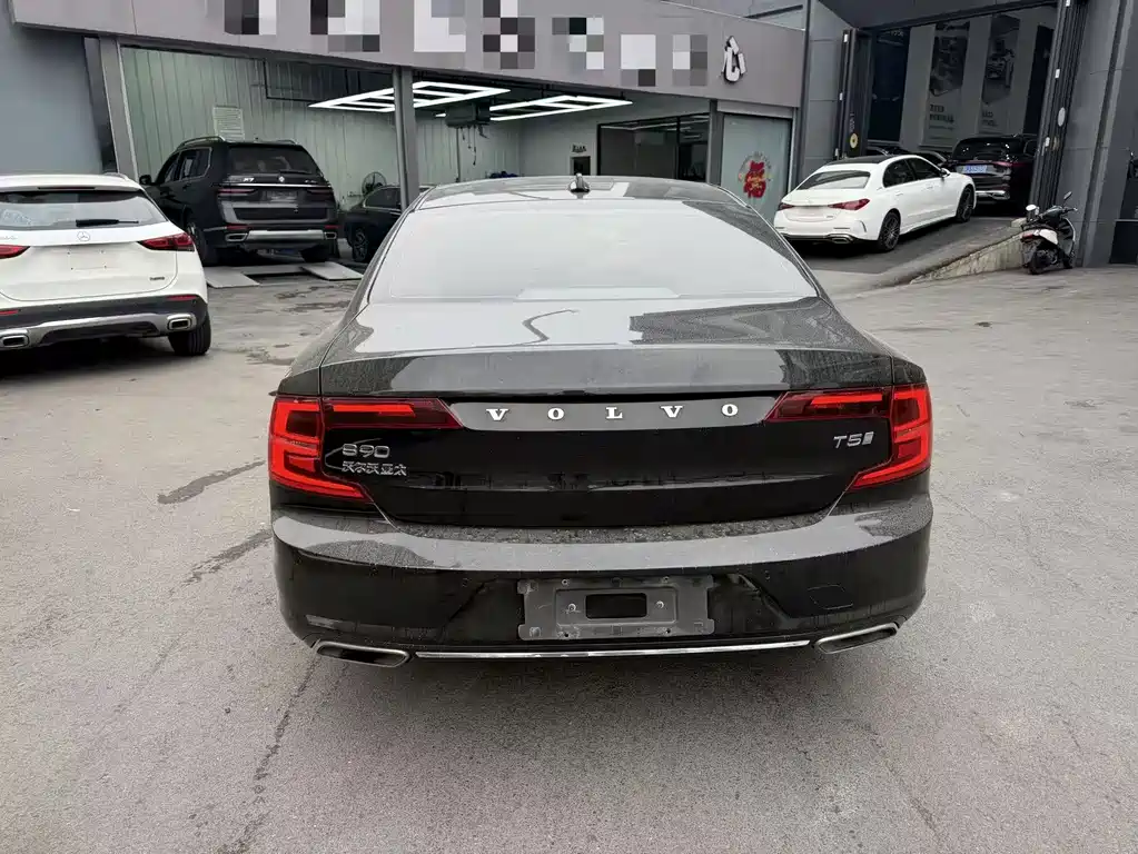 Volvo S90 — миниатюра 9