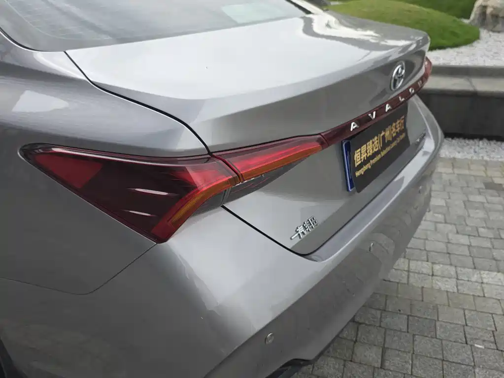 Toyota Avalon 2019 2.5L Luxury V