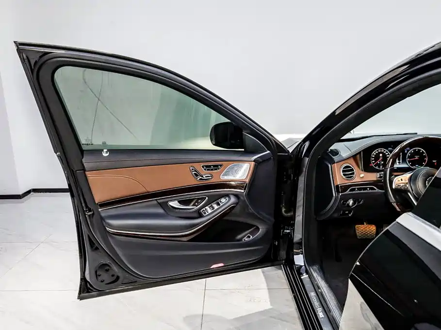 Mercedes-Benz S-Class — миниатюра 8
