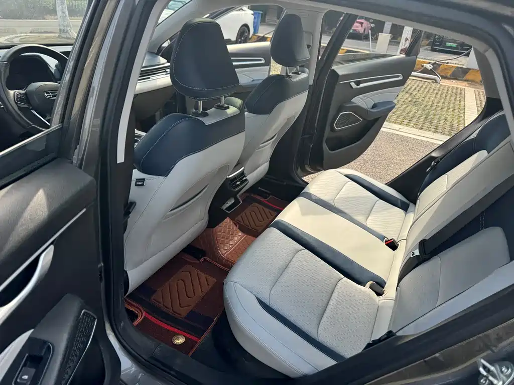 GEELY AUTOMOBILE EMGRAND