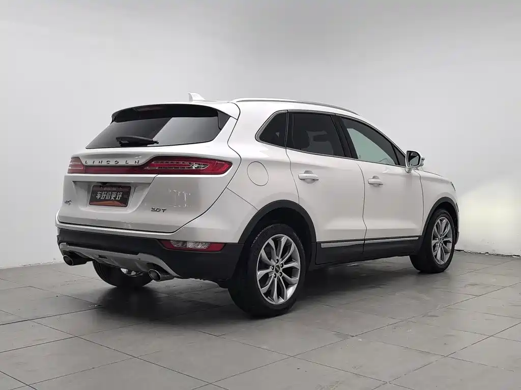 Lincoln MKC — миниатюра 2