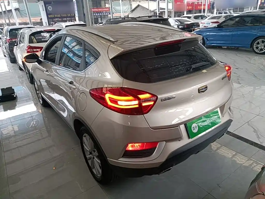 Geely Emgrand GS — миниатюра 5
