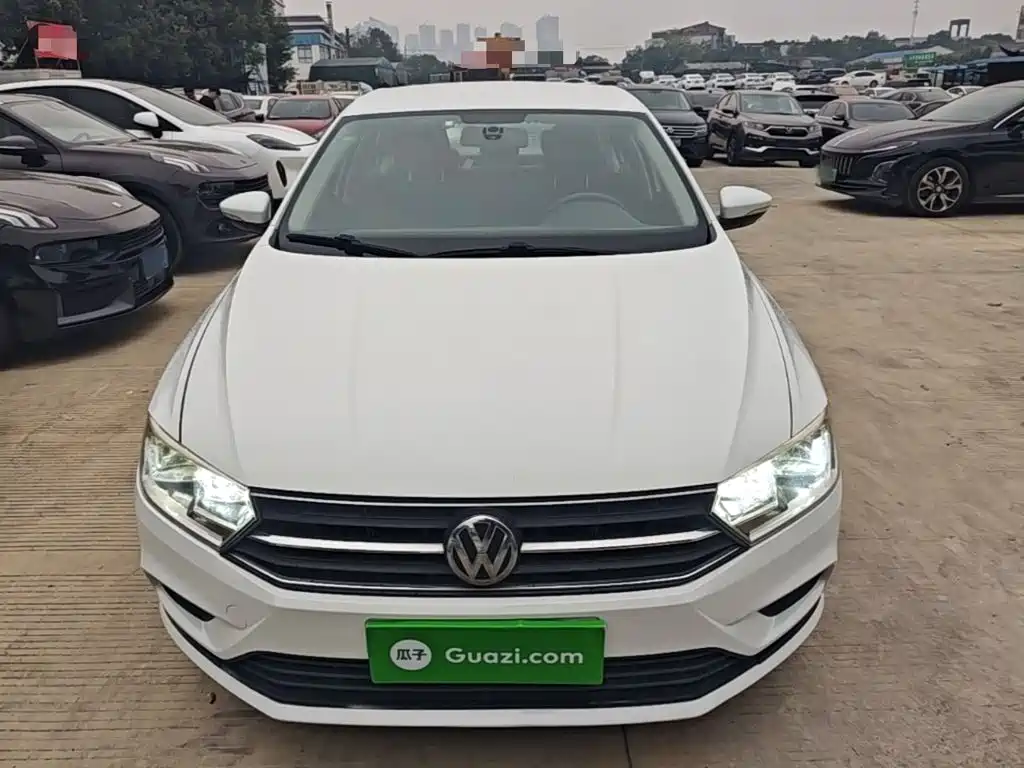 Volkswagen Bora — миниатюра 3