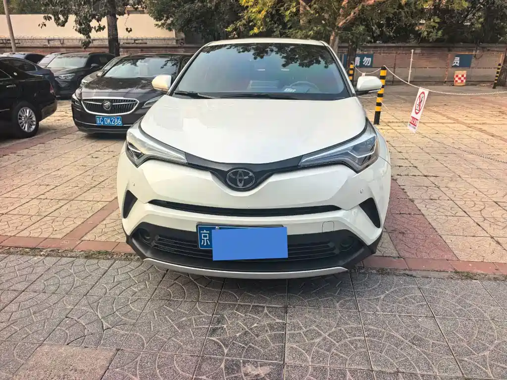 Toyota IZOA — миниатюра 2
