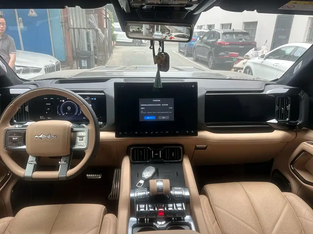 Fangchengbao Leopard 8 8 2025 Flagship 7 мест