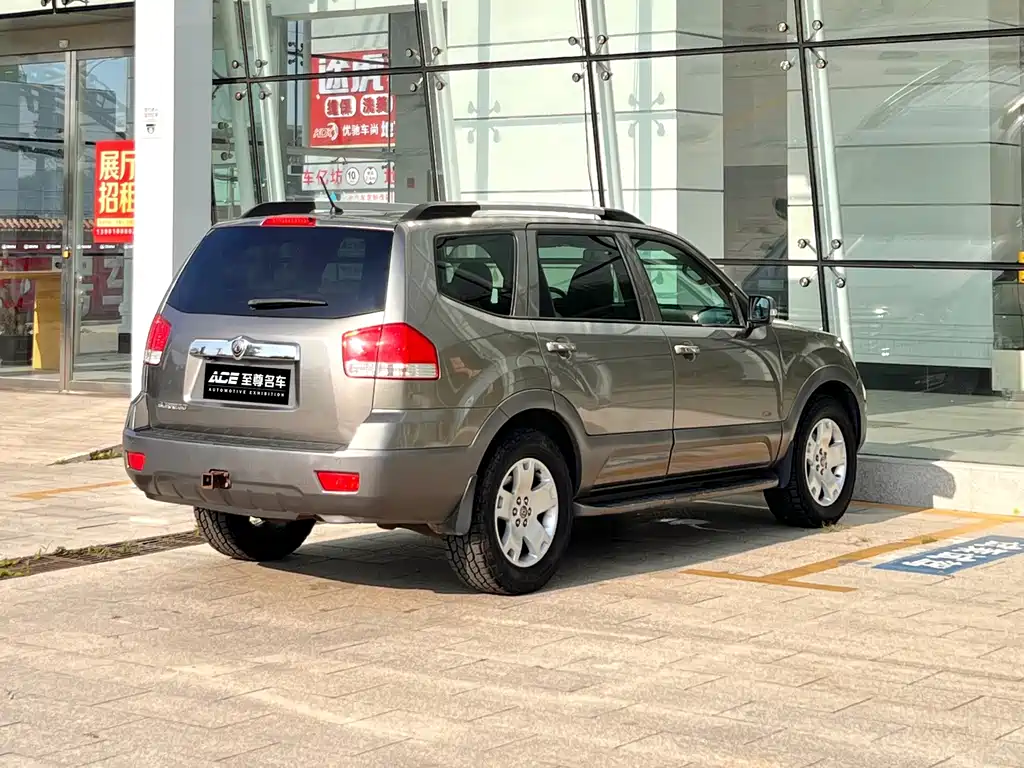 Kia Borrego — миниатюра 4