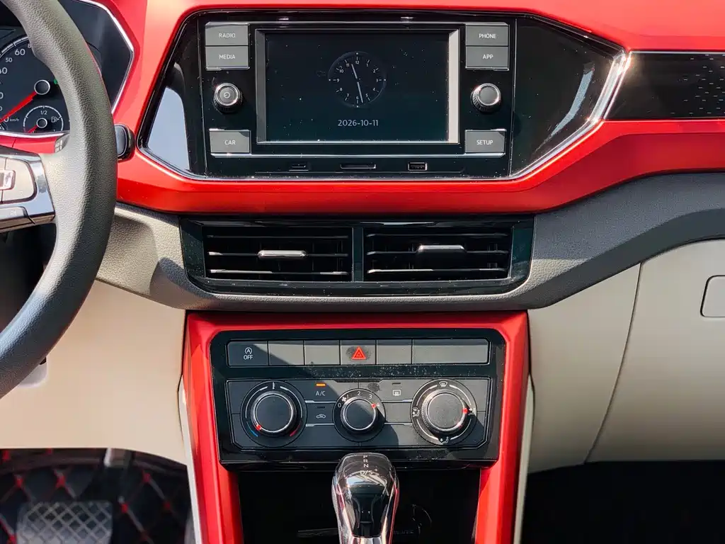 Volkswagen T-Cross — миниатюра 20