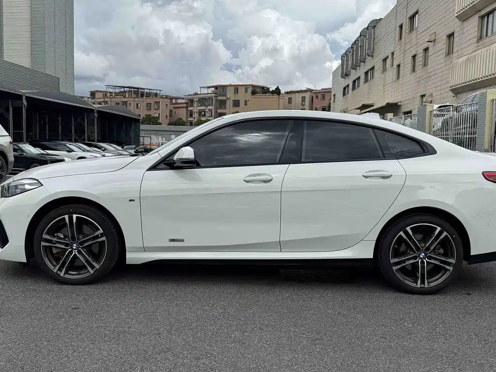 BMW 2 Series (Import) — миниатюра 8