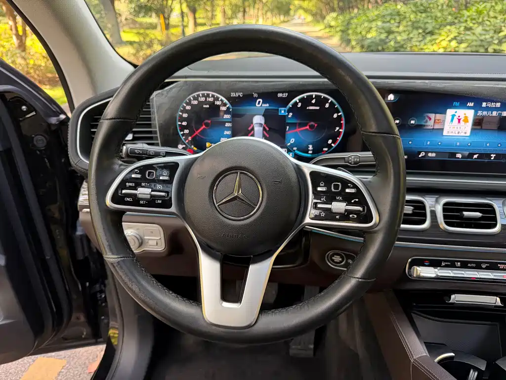 Mercedes-Benz GLE (Import) — миниатюра 7