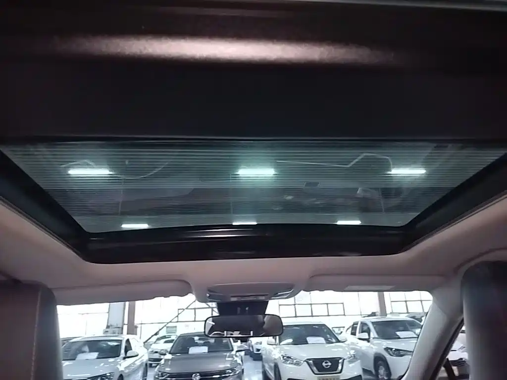 Toyota RAV4 — миниатюра 18
