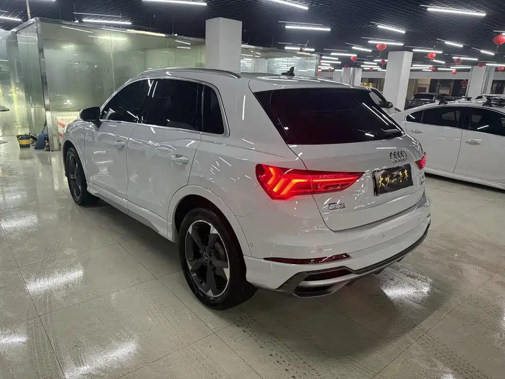 Audi Q3 — миниатюра 12