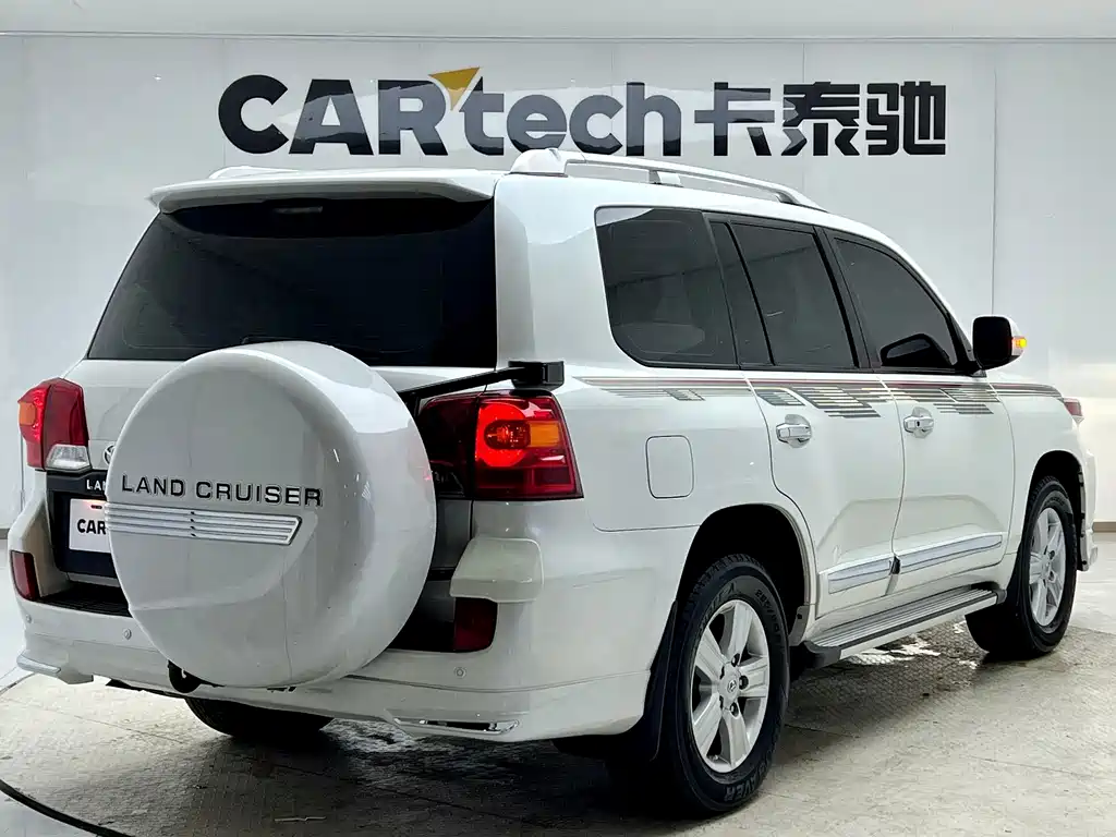 Toyota Land Cruiser — миниатюра 9
