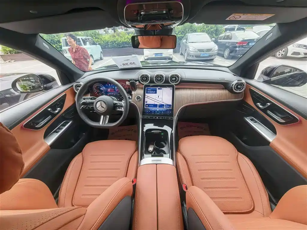 Mercedes-Benz GLC 2025 GLC 300 L 4MATIC 5 мест