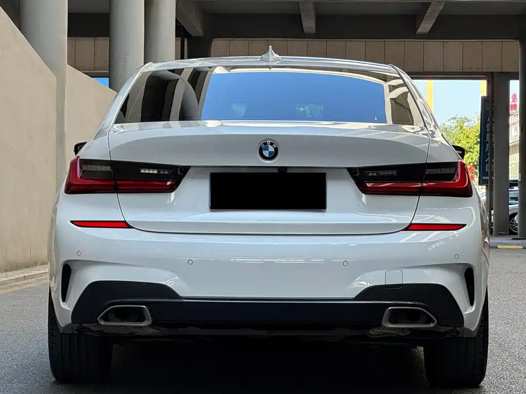 BMW 3 Series — миниатюра 4
