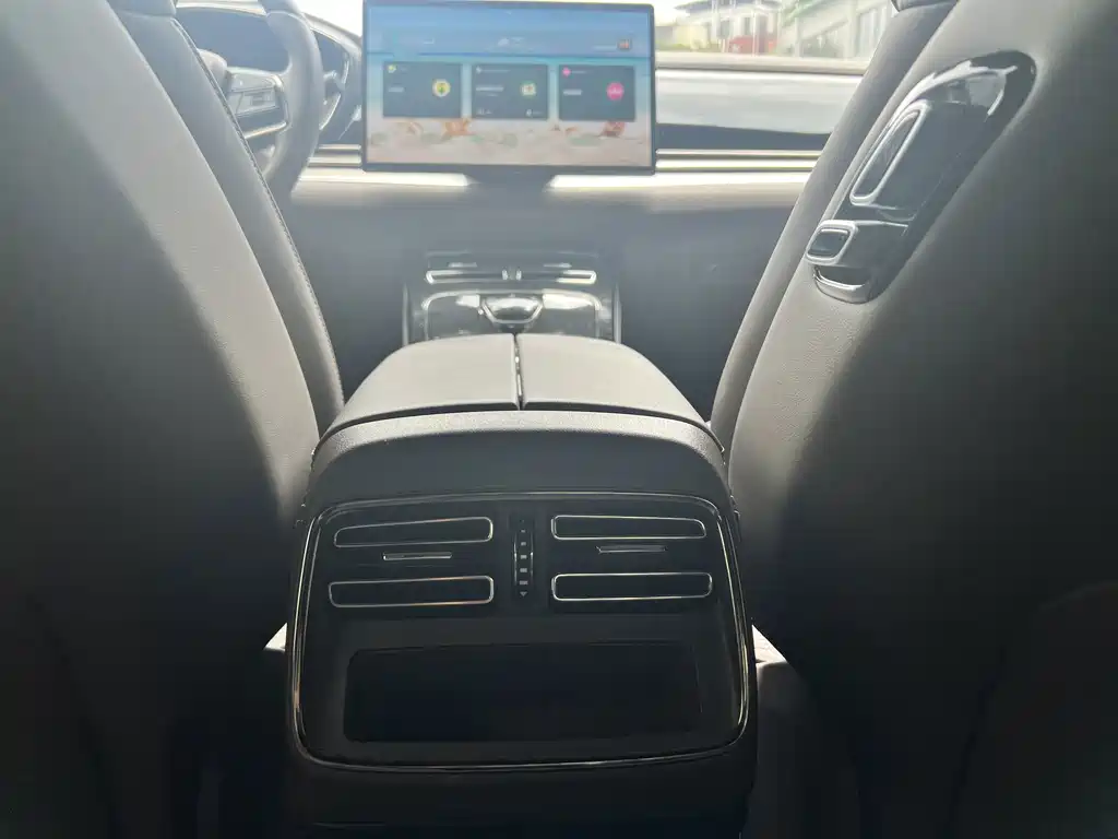 BYD Han — миниатюра 14