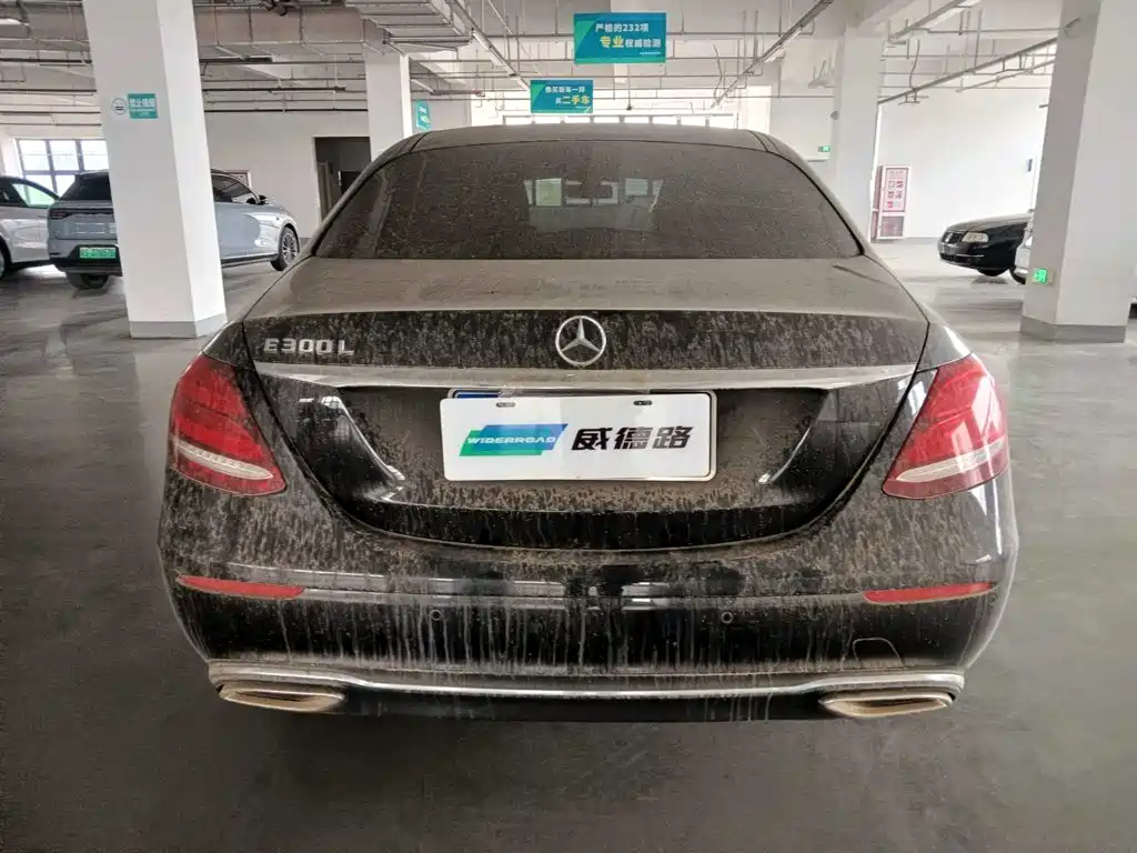 Mercedes-Benz E-Class — миниатюра 5