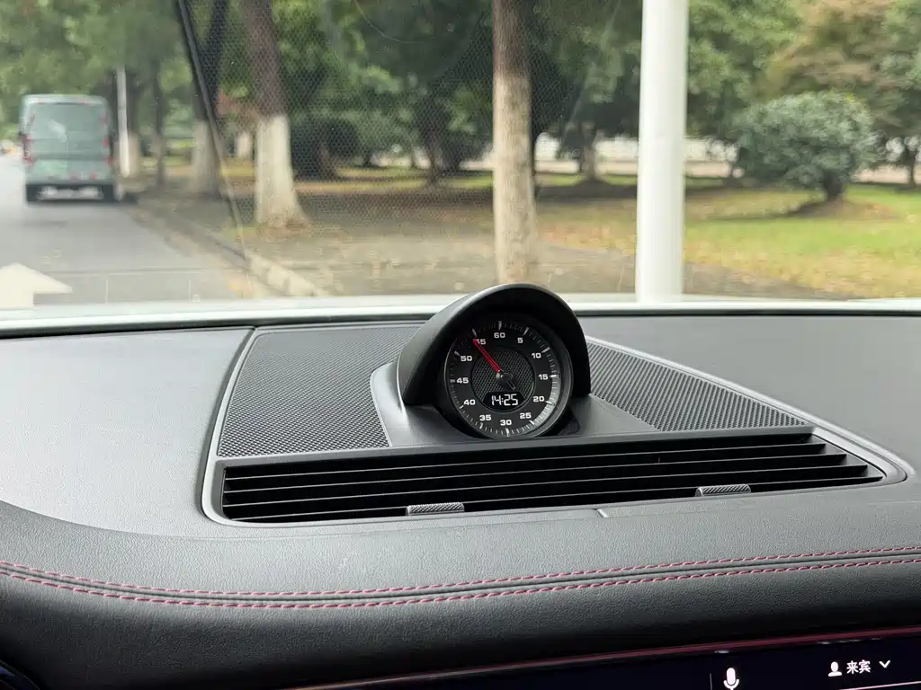 Porsche Panamera — миниатюра 16