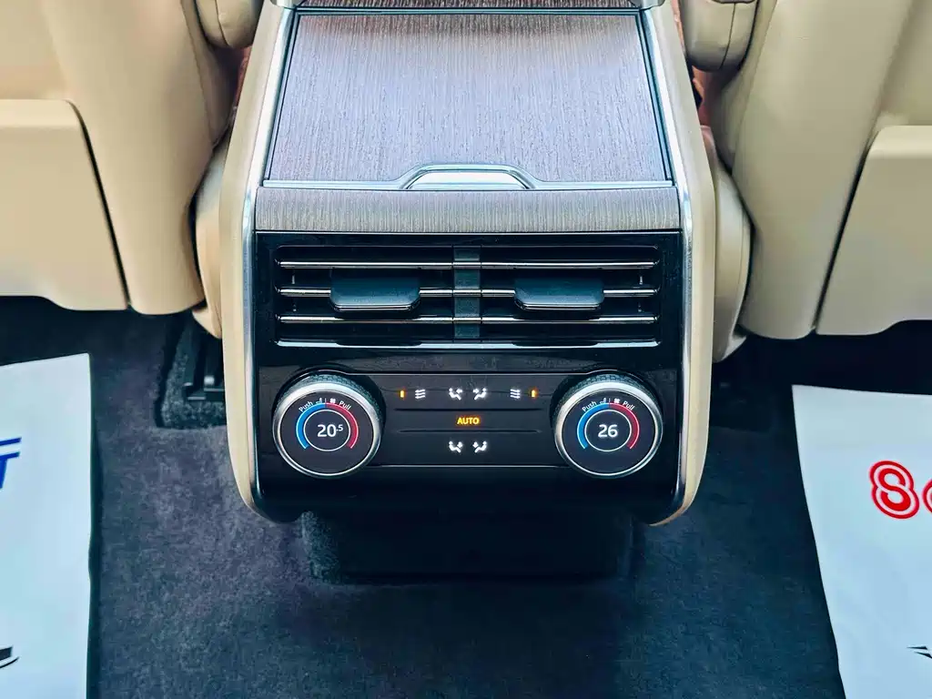 Land Rover Range Rover — миниатюра 15