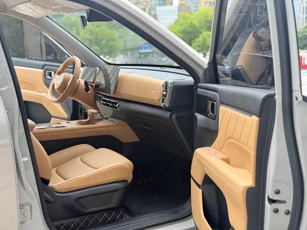 Wuling 560 2026 1.5T CVT Elite
