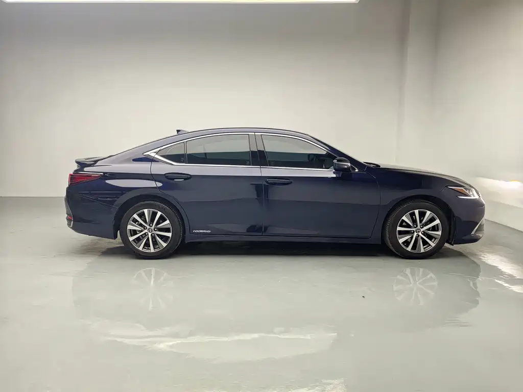 Lexus ES — миниатюра 7