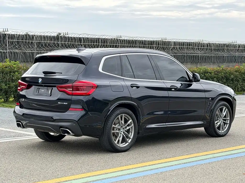 BMW X3 — миниатюра 7