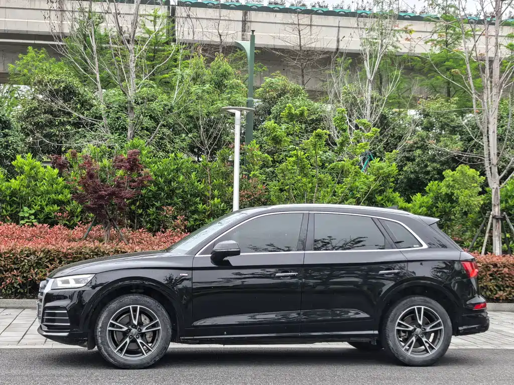 Audi Q5L 2020 40 TFSI Fashion