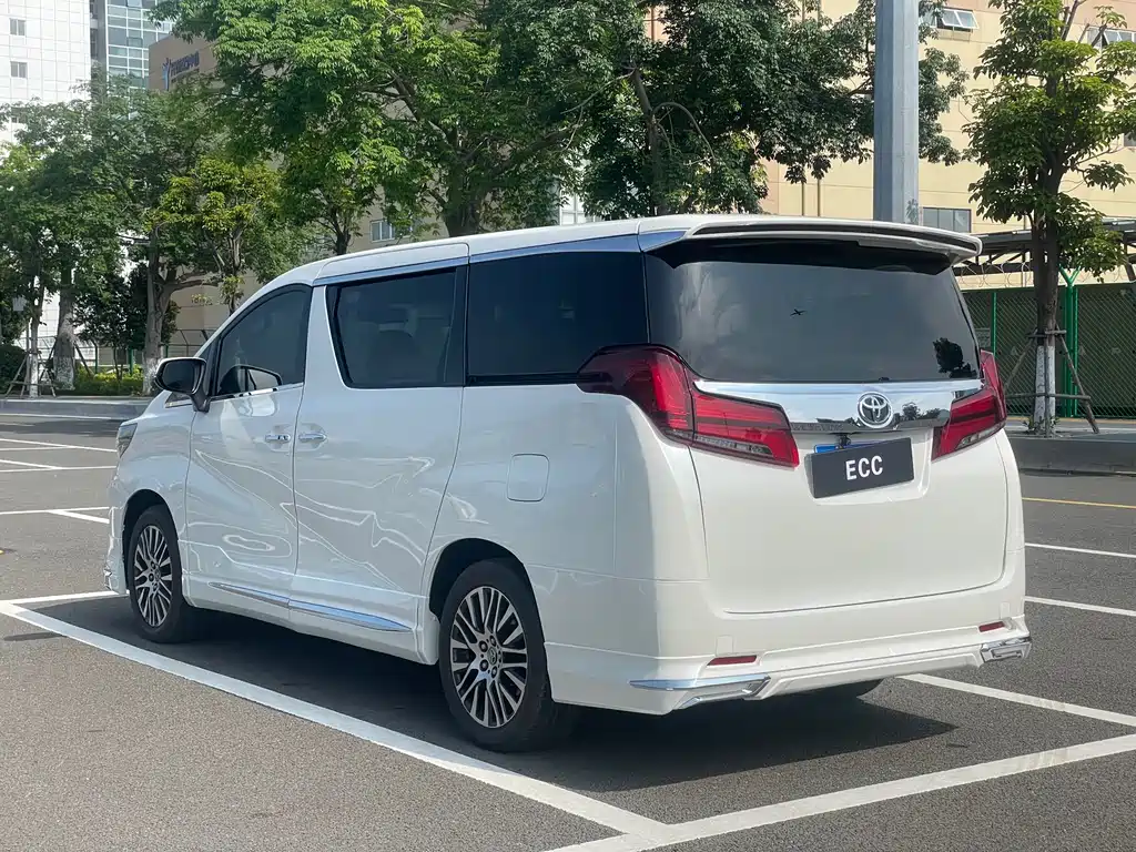 Toyota Alphard 2012 3.5L Luxury