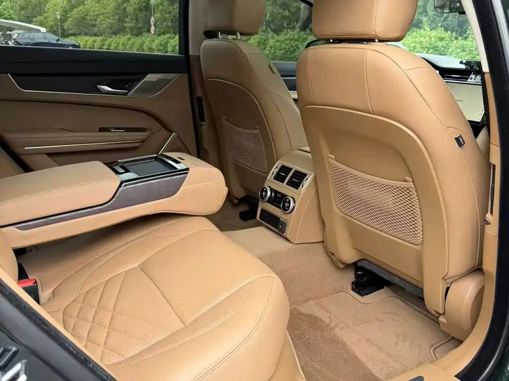 Jaguar XFL — миниатюра 9