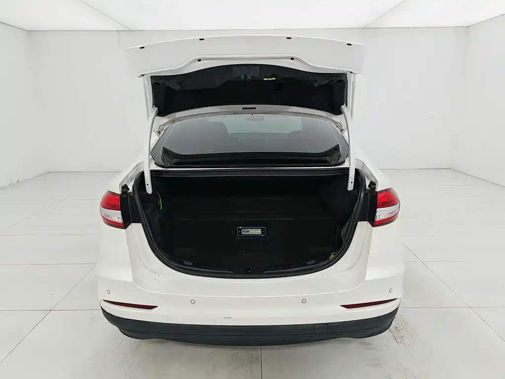 Ford Mondeo 2018 2.0 PHEV Fashion VI