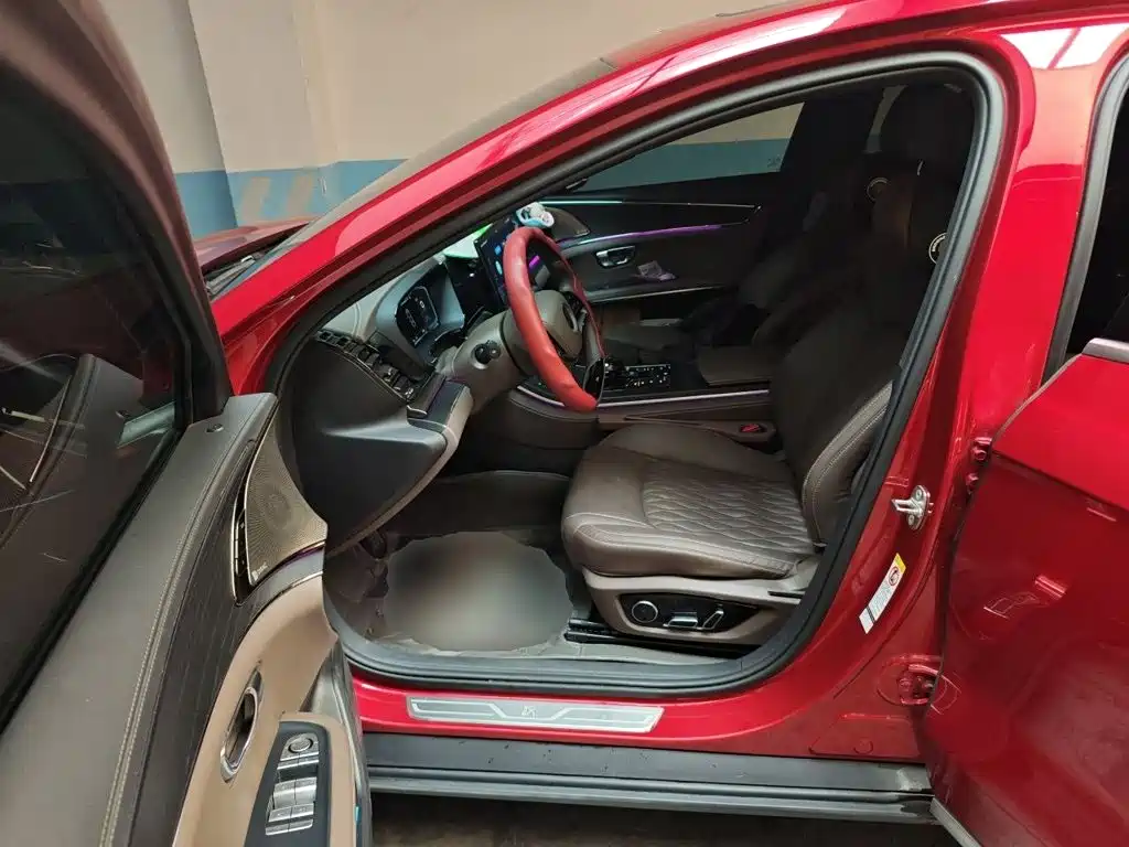 BYD Han — миниатюра 16