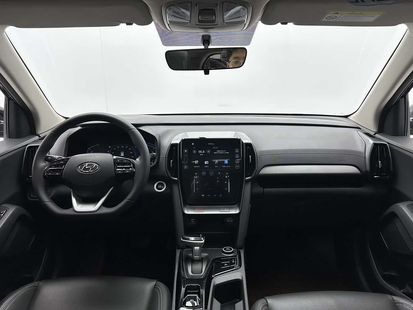 Hyundai Beijing Hyundai ix35 1.4 л 2023 г. Чёрный, пробег 19000 км